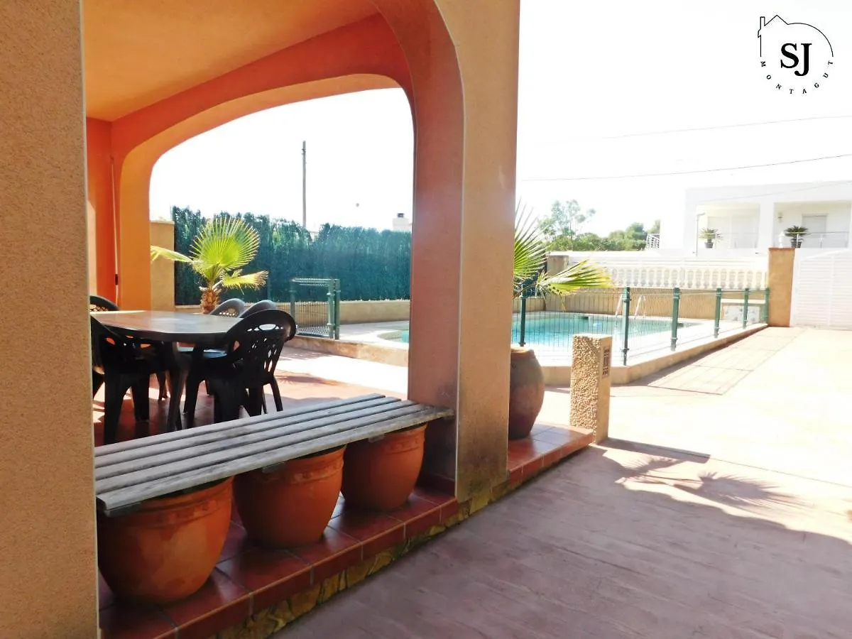 Agradable Casa Con Piscina En Les Tres Cales Villa Holiday home