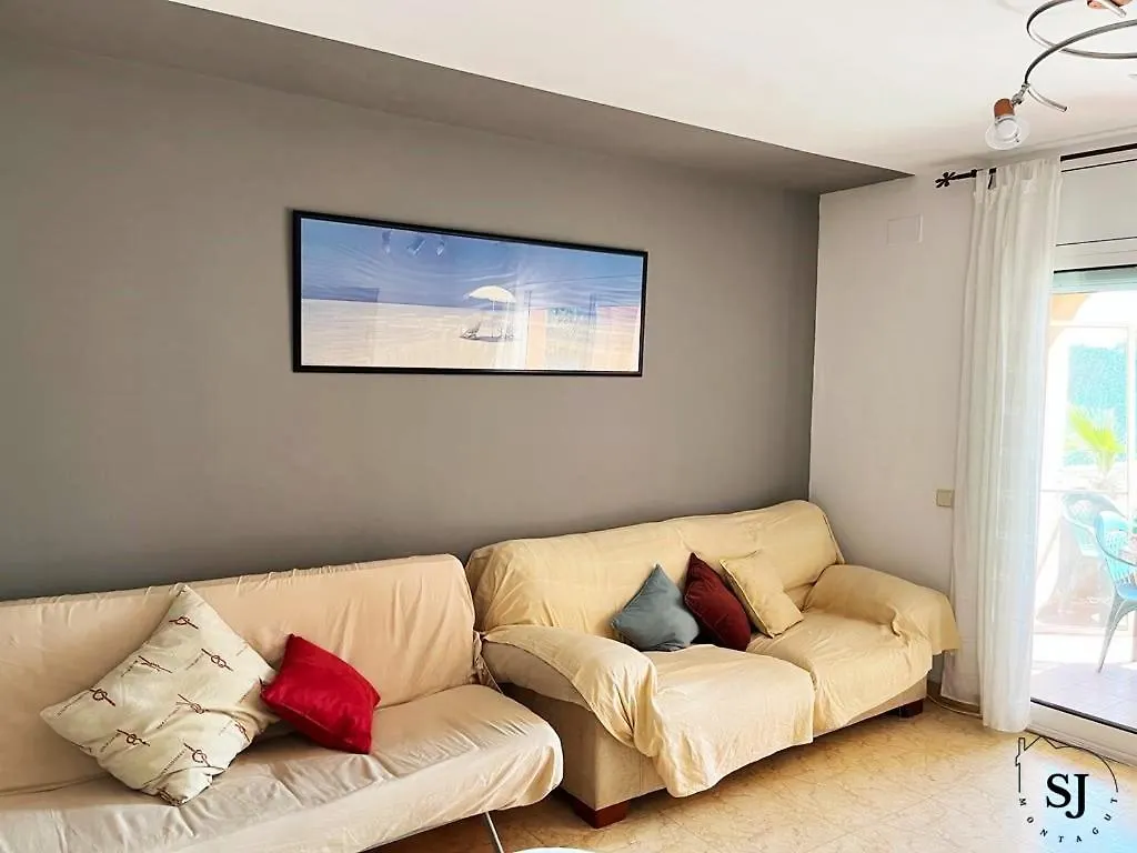 Holiday home Agradable Casa Con Piscina En Les Tres Cales Villa