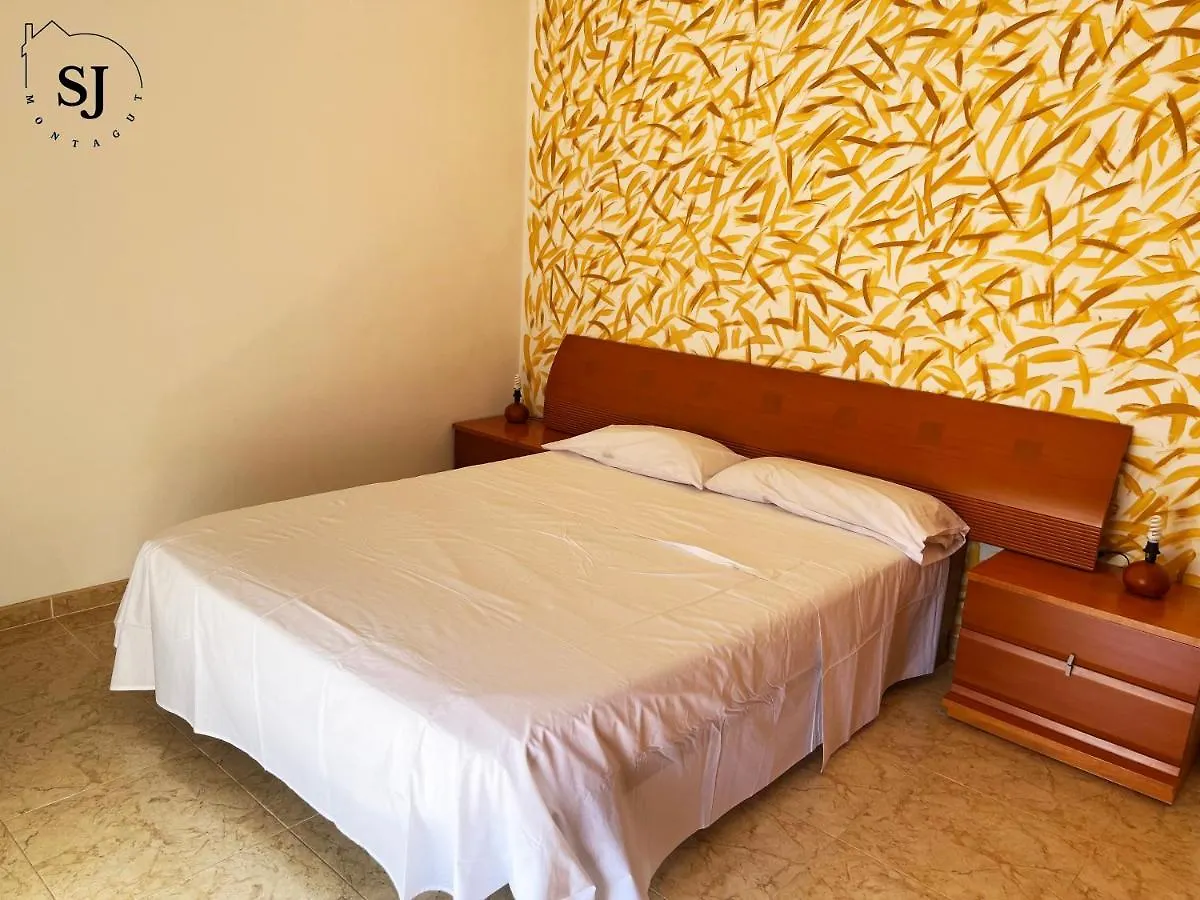Agradable Casa Con Piscina En Les Tres Cales Villa